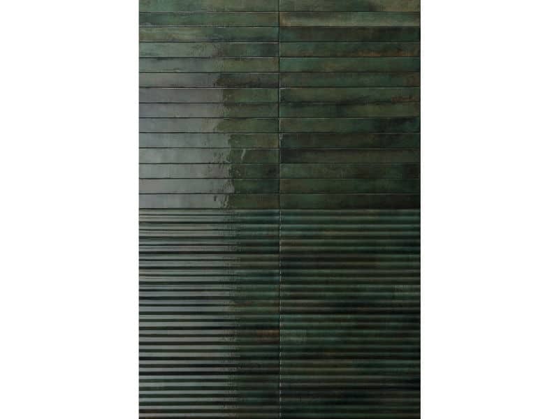 Slim porcelain gloss wall tile with a ripple effect